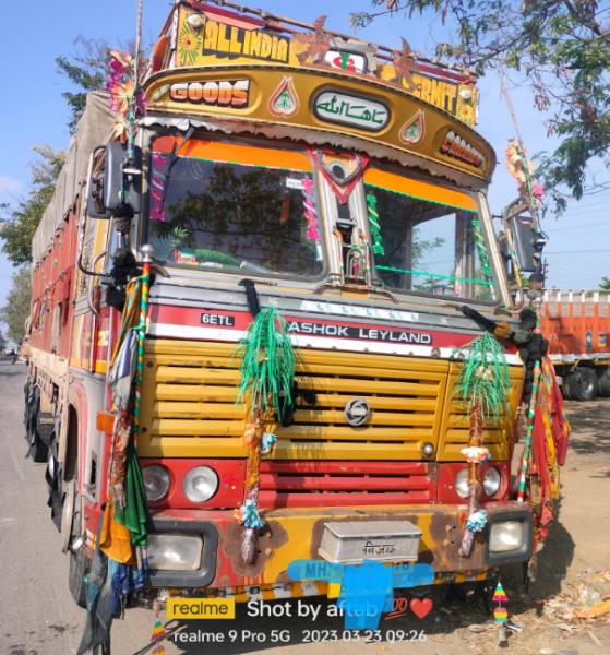 Ashok Leyland 3118 image 3